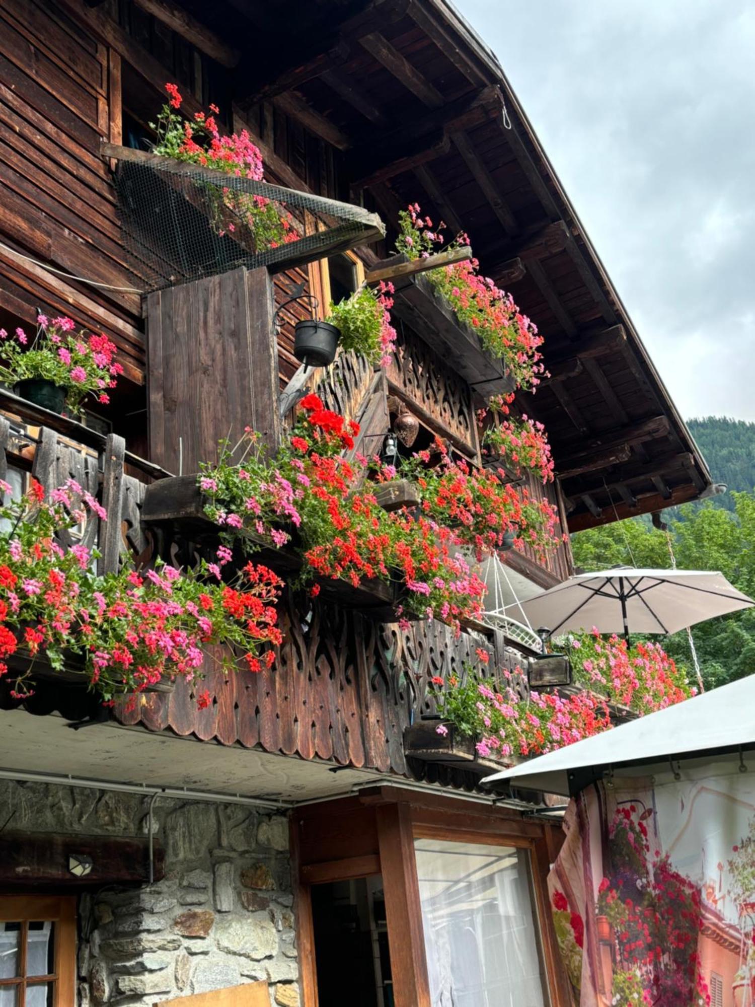 Gite La Montagne Chamonix Bagian luar foto